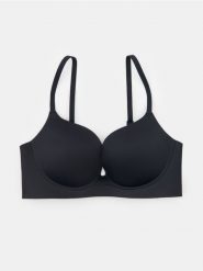 Biustonosz push-up bez fiszbin - czarny. Czarne biustonosze Sinsay, bez wzorów. Za 29.99 zł.
