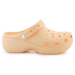 Klapki Crocs Classic Platform Pearl Clog 211231-78Z pomarańczowe. Brązowe klapki damskie bez wzorów, bez obcasa. Za 367.32 zł.