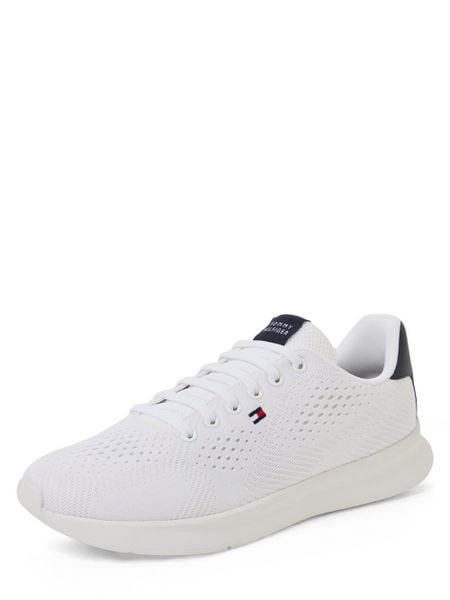 Tommy Hilfiger trampki Mężczyźni Tekstylia biały, 42. Białe trampki i tenisówki męskie Tommy Hilfiger, bez wzorów, z dzianiny, bez zapięcia. Za 499.95 zł.