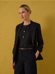 Marynarka z domieszką lnu - czarny. Czarne marynarki i żakiety damskie Sinsay, l, bez wzorów. Za 69.99 zł.