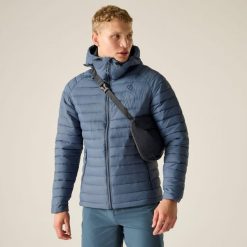 Męska pikowana kurtka Air Lite. Czarne kurtki męskie Dare 2b, l, bez wzorów, z puchu, bez kaptura. Za 303.99 zł.