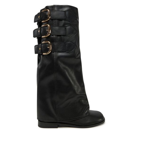 Kozaki Naked Wolfe. Czarne kozaki damskie Naked Wolfe, bez obcasa, na płaskiej podeszwie. Za 1,779.00 zł.