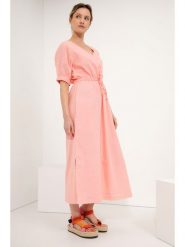 Josephine & Co Sukienka "Grazia" w kolorze łososiowym rozmiar: 40. Różowe sukienki damskie Josephine & Co, bez wzorów, z bawełny, bez kołnierzyka, bez ramiączek, midi. Za 195.99 zł.