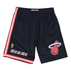 Krótki Miami Heat NBA Swingman. Czarne szorty męskie Mitchell & Ness, bez wzorów, sportowe. Za 389.00 zł.