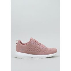 Buty sportowe Sneakersy damskie, Skechers Bobs Squad. Czerwone buty sportowe na co dzień damskie Skechers, bez wzorów, z materiału, trekkingowe. Za 255.75 zł.