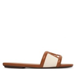 Klapki Armani Exchange. Brązowe klapki damskie Armani Exchange, bez wzorów, bez obcasa. Za 599.99 zł.