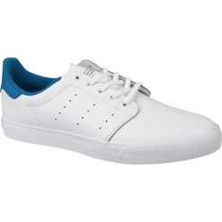 Białe Buty adidas Seeley Court M BB8587. Białe buty sportowe na co dzień męskie Adidas, z materiału, bez zapięcia. W wyprzedaży za 279.00 zł.