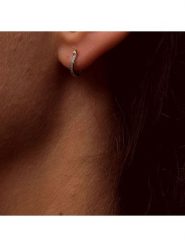 DIA DIAMONDS Srebrne kolczyki z diamentami rozmiar: onesize. Szare kolczyki damskie DIA DIAMONDS, z diamentem, srebrne. Za 233.95 zł.