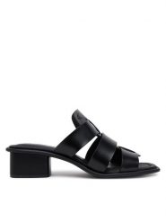 Calvin Klein Jeans Klapki Heel Square Mg Lth YW0YW01702 Czarny. Czarne klapki damskie Calvin Klein Jeans, bez wzorów, z jeansu, bez obcasa. Za 389.99 zł.