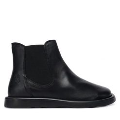 Sztyblety Fly London. Czarne botki damskie Fly London, bez obcasa, na płaskiej podeszwie, bez zapięcia. Za 419.99 zł.