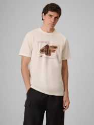 4F T-shirt regular z nadrukiem męski - kremowy XXL. Białe t-shirty męskie 4f, m, bez wzorów, z materiału, bez kołnierzyka. Za 79.99 zł.