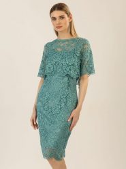 APART Sukienka w kolorze turkusowym rozmiar: 34. Niebieskie sukienki damskie Apart, bez wzorów, z koronki, bez kołnierzyka, bez ramiączek, midi. Za 165.31 zł.