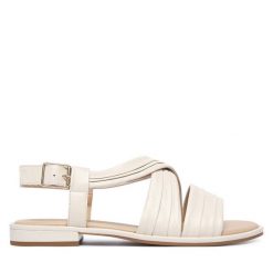 Sandały Caprice. Białe sandały damskie Caprice, bez wzorów, bez obcasa, na płaskiej podeszwie. Za 339.99 zł.