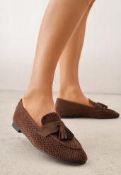 Ciemnobrązowe Mokasyny VICES z Ażurową Cholewką i Frędzlami Hyrilea. Brązowe mokasyny damskie Renee, z jeansu. Za 89.99 zł.