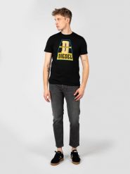 Diesel T-shirt "T-Diegor" | A10376-0GRAI | Mężczyzna | Czarny. Czarne t-shirty męskie Diesel, l, bez wzorów, z bawełny, bez kołnierzyka. W wyprzedaży za 149.00 zł.