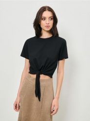 Koszulka wiązana w talii - czarny. Czarne t-shirty damskie Sinsay, l, bez wzorów, bez kołnierzyka. Za 25.99 zł.