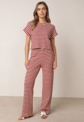 Beżowo-Czerwony Dzianinowy Komplet z Bawełną Ozdobiony Wzorem w Paski Spodnie i Bluzka Amiphisia. Brązowe spodnie materiałowe damskie Born2be, bez wzorów, z bawełny. Za 179.99 zł.