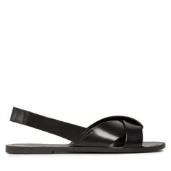 Sandały Vagabond Shoemakers. Czarne sandały damskie Vagabond Shoemakers, bez wzorów, bez obcasa, na płaskiej podeszwie. Za 269.99 zł.