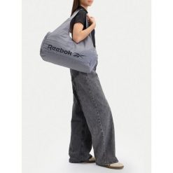 Torba Reebok. Szare torebki klasyczne damskie Reebok, bez wzorów, bez dodatków. Za 99.99 zł.