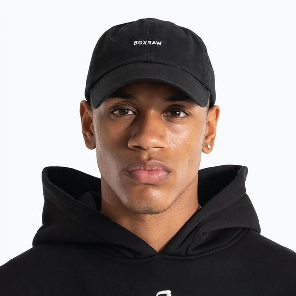 Czapka z daszkiem BOXRAW Dad. Czarne czapki z daszkiem damskie BOXRAW, bez wzorów, z bawełny. Za 98.99 zł.