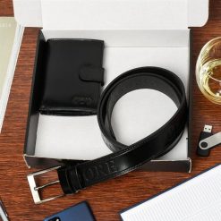 Zestaw męski skórzany premium Beltimore portfel pasek U17 : Kolory - czarny, Rozmiar pasków - r.90-105 cm. Czarne paski męskie bez wzorów. Za 114.90 zł.