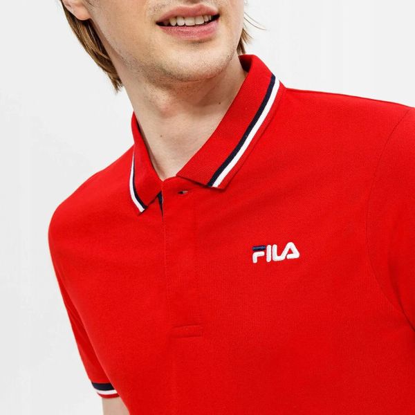 FILA KOSZULKA POLO MĘSKA T-SHIRT MĘSKI FILA-POLO PAZZO. Czerwone koszulki polo męskie Fila, m, z bawełny, bez ramiączek, na fitness i siłownię. Za 156.83 zł.