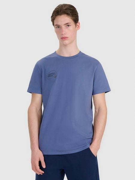 4F T-shirt regular z nadrukiem męski - granatowy S. Niebieskie t-shirty męskie 4f, m, bez wzorów, z bawełny, bez kołnierzyka. Za 59.99 zł.