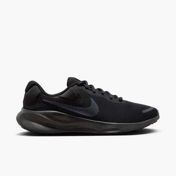 Buty do biegania męskie Nike Revolution 7. Czarne obuwie do biegania damskie Nike, nike revolution. Za 419.00 zł.
