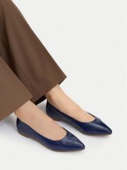 Lasocki Baleriny CEO-RST-ROSE-02P Granatowy. Niebieskie baleriny damskie Lasocki, bez wzorów, z lakierowanej skóry, bez obcasa. Za 169.99 zł.