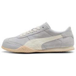 Buty sportowe damskie Puma Bella Ut Classic. Białe buty sportowe na co dzień damskie Puma, bez wzorów, z zamszu. Za 590.00 zł.