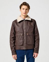 WRANGLER MĘSKA KURTKA ZIMOWA WRANGLER AVIATOR MOLE 112357277 W44M017499. Kurtki męskie Wrangler, na zimę, m, bez wzorów, bez kaptura. Za 499.99 zł.