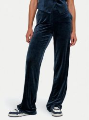 ONLY Spodnie materiałowe Kayle 15335852 Granatowy Straight Fit. Niebieskie spodnie materiałowe damskie Only, bez wzorów, z materiału. Za 99.99 zł.