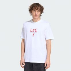 Koszulka z grafiką Liverpool FC Seasonal. Białe t-shirty sportowe męskie Adidas, z dzianiny, bez ramiączek, do piłki nożnej. Za 129.00 zł.