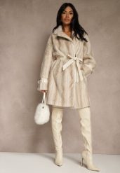 Jasnobeżowy Płaszcz Futerko z Paskiem z Imitacji Skóry i Klamrami przy Mankietach Charysha. Brązowe płaszcze damskie Renee, l, bez wzorów, z futra, eleganckie. Za 339.99 zł.