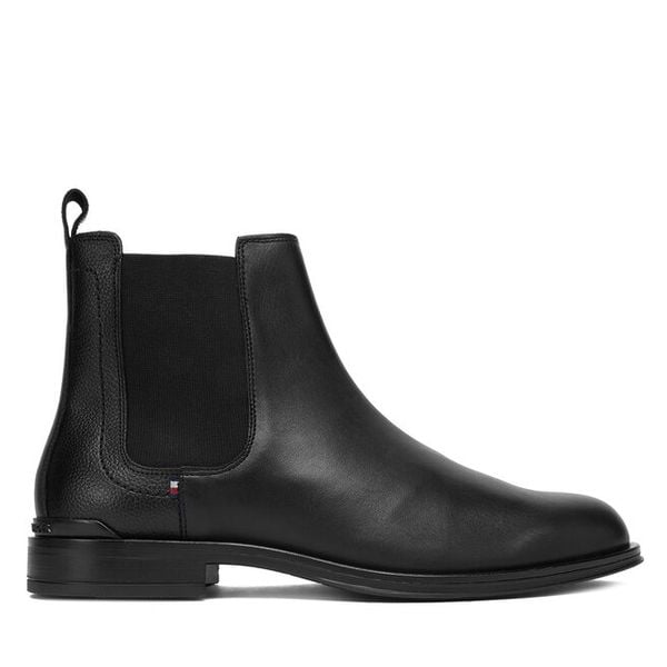 Sztyblety Tommy Hilfiger. Czarne sztyblety męskie Tommy Hilfiger, bez zapięcia. Za 599.99 zł.
