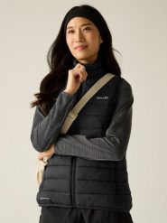 Regatta Kamizelka pikowana "Marizion" w kolorze czarnym rozmiar: 38. Czarne kamizelki damskie Regatta. Za 139.20 zł.