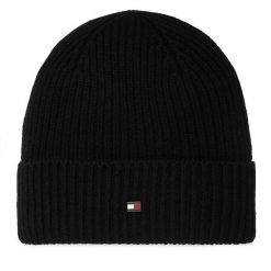 Czapka Tommy Hilfiger. Czarne czapki męskie Tommy Hilfiger, na zimę, bez wzorów. Za 369.99 zł.