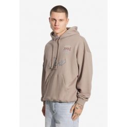 Bluza sportowa męska Prosto Football z kapturem. Brązowe bluzy sportowe męskie Prosto., m. W wyprzedaży za 251.99 zł.