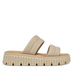 Klapki Tamaris. Brązowe klapki damskie Tamaris, bez wzorów, bez obcasa. Za 219.99 zł.