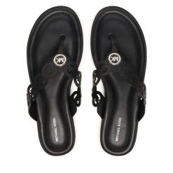Japonki MICHAEL Michael Kors. Czarne klapki damskie MICHAEL Michael Kors, bez wzorów, bez obcasa. Za 529.99 zł.