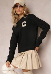 Czarna Bluza z Naszywką o Fasonie Zakładanym Przez Głowę Esemia. Czarne bluzy bez kaptura damskie Renee, l, z dzianiny. Za 84.99 zł.