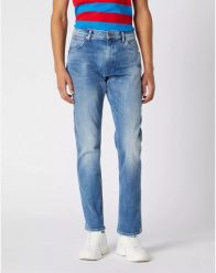 WRANGLER GREENSBORO MĘSKIE SPODNIE JEANSOWE JEANSY RED FLAME W15QQ250B 112127029. Czerwone jeansy męskie Wrangler. Za 229.99 zł.