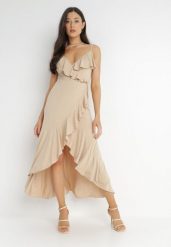 Beżowa Sukienka Adathe. Brązowe sukienki damskie Born2be, l, z aplikacjami, eleganckie, bez kołnierzyka, bez ramiączek, midi, kopertowe. W wyprzedaży za 111.99 zł.