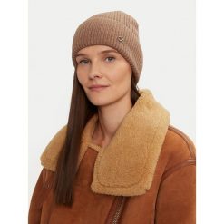 Czapka Calvin Klein. Brązowe czapki zimowe damskie CALVIN KLEIN. Za 239.99 zł.
