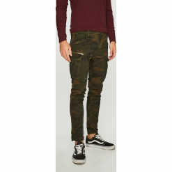 Jack & Jones - Spodnie. Spodnie materiałowe męskie Jack & Jones, bez wzorów, z bawełny, casualowe. W wyprzedaży za 119.90 zł.