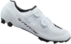 Rower szosowy - buty rowerowe SH-XC903 S-PHYRE, białe. Białe buty wizytowe męskie SHIMANO, z gumy, bez zapięcia. Za 1,647.50 zł.