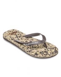 Klapki japonki dla Mężczyzn MOLOKAI RECYCLED. Brązowe klapki i japonki męskie Quiksilver, z gumy. Za 94.99 zł.