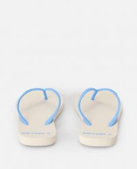 Japonki damskie Rip Curl Bondi Bloom. Niebieskie klapki damskie Rip Curl, bez wzorów, z materiału, bez obcasa. Za 69.99 zł.