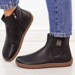 Czarne barefoot skórzane botki damskie Jezzi 555. Czarne botki damskie Jezzi, na jesień, z dzianiny, biznesowe, bez obcasa, na płaskiej podeszwie, bez zapięcia. Za 299.00 zł.