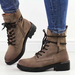 Khaki botki damskie zimowe Jezzi 4226. Brązowe botki damskie Jezzi, na jesień, z jeansu, eleganckie, bez obcasa, bez zapięcia. Za 239.00 zł.